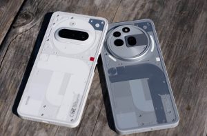 ناتینگ فون (3a) و فون (3a) پرو اولین آپدیت خود را دریافت می‌کنند