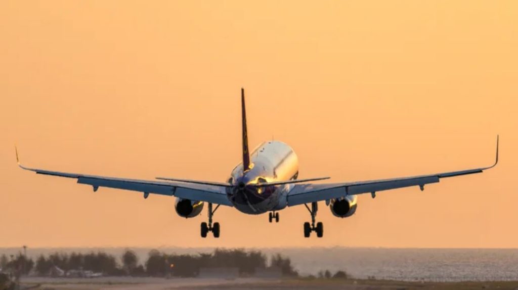 هواپیما در صورت از کار افتادن موتورها تا چه مسافتی می‌تواند پرواز کند؟