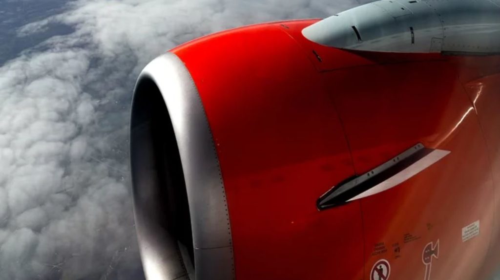 هواپیما در صورت از کار افتادن موتورها تا چه مسافتی می‌تواند پرواز کند؟