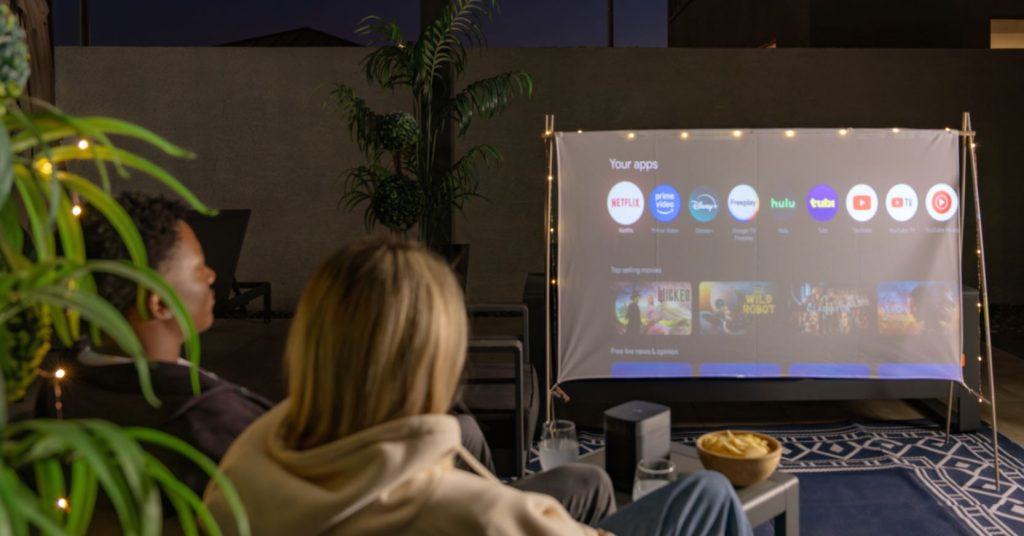 برند Xgimi از صفحه نمایش قابل حمل 70 اینچی 1.5 کیلوگرمی رونمایی کرد