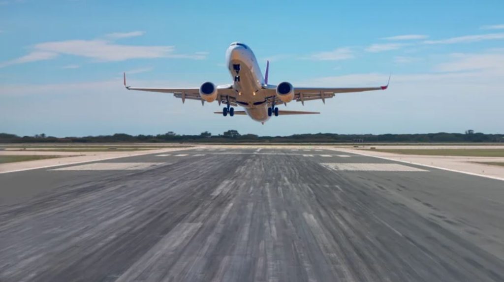 چرا لاستیکهای هواپیما با نیتروژن پر میشوند؟