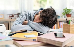 تنها 15 دقیقه خواب اضافی باعث تقویت مغز نوجوانان میشود!