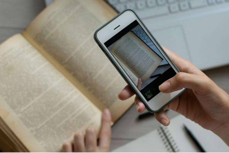 ترجمه عکس به متن: چگونه متون داخل تصویر را با دوربین گوشی ترجمه کنیم؟