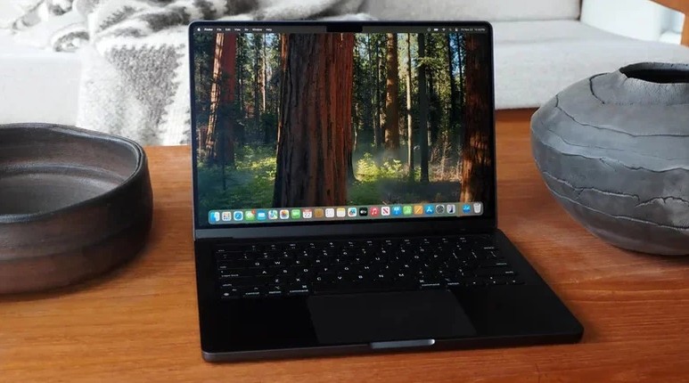 معرفی ۴ لپ‌تاپ با بهترین عمر باتری در سال ۲۰۲۵!