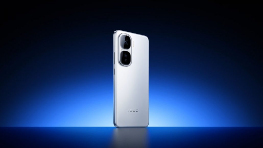 آیکو نئو 10 پرو پلاس با تراشه اسنپدراگون 8 الیت معرفی شد