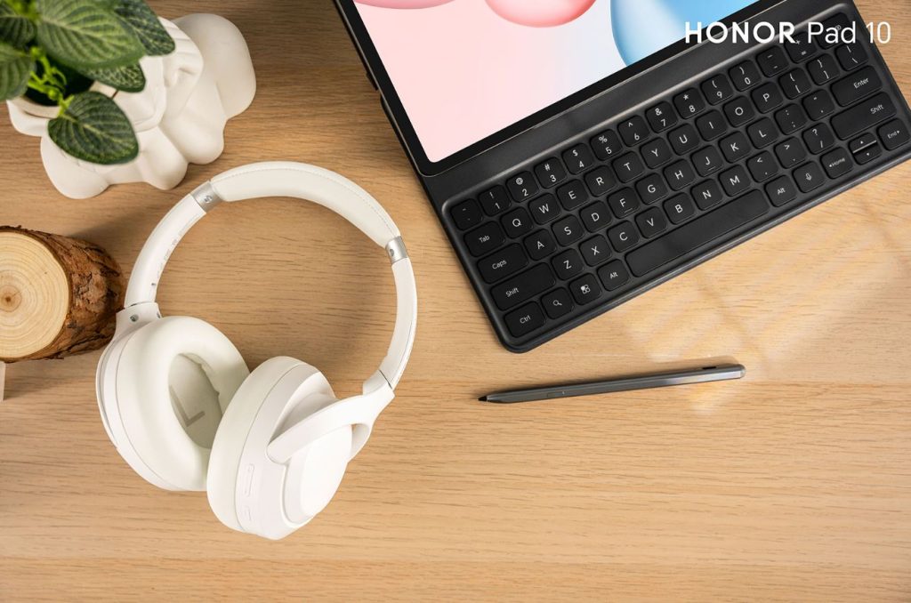 آنر پد 10 با اسنپدراگون 7 نسل 3 و نمایشگر 12.1 اینچی 2.5K معرفی شد