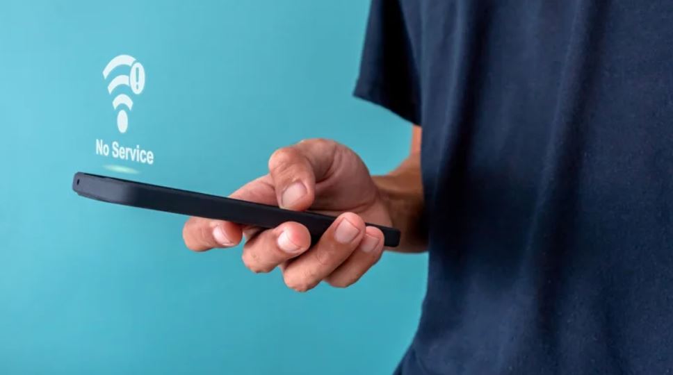 آیا قاب گوشی می‌تواند بر سیگنال وای‌فای و آنتن آن تأثیر بگذارد؟!