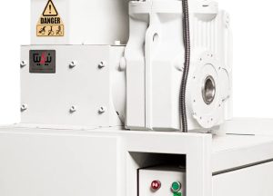 چرا نابودی هارد درایوهای قدیمی یک ضرورت انکارناپذیر است؟