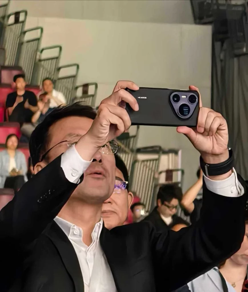 مدیر اجرایی هواوی، "به طور تصادفی" اولین نگاه رسمی به پیورا 80 را فاش کرد!