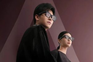 عینک تاندربات آئورا با دوربین 12 مگاپیکسل، ترجمه بیدرنگ و دستیار هوش مصنوعی معرفی شد