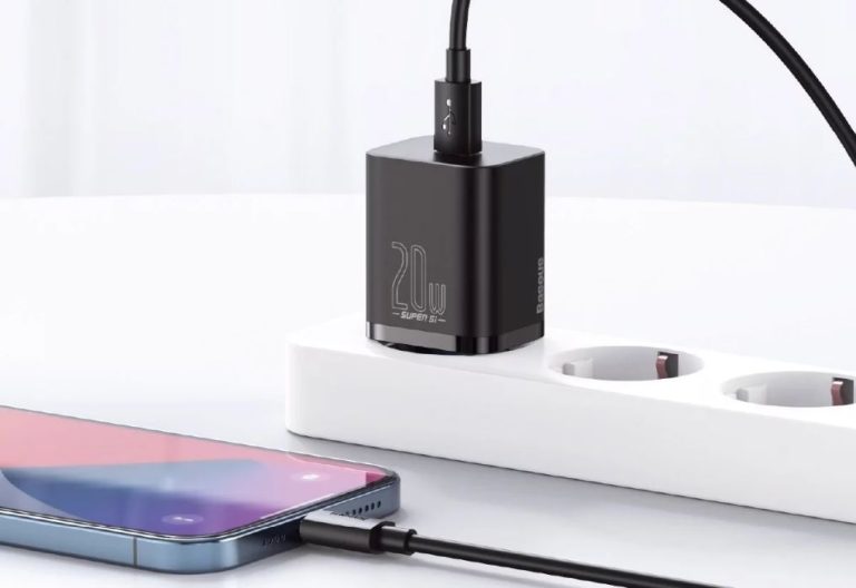 آیا داغ شدن شارژر گوشی طبیعی است؟