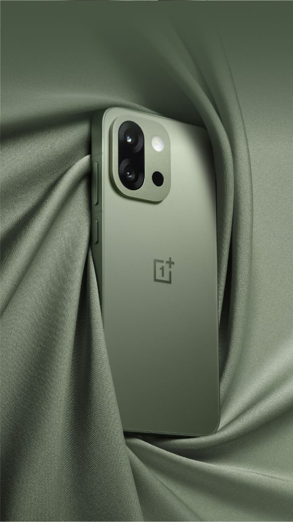 گوشی کامپکت وان پلاس 13s معرفی شد؛ مینی وان پلاس قدرتمند!