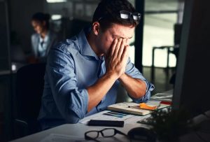 دانشمندان: ساعات کاری طولانی ممکن است ساختار فیزیکی مغز شما را تغییر دهد!