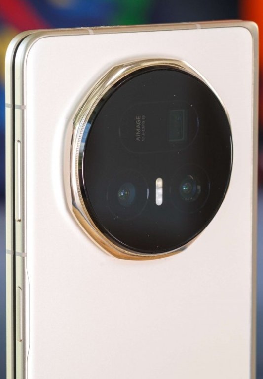 آنر مجیک V5 معرفی شد؛ بدنه باریک‌تر، باتری بزرگ‌تر و دوربین بهتر