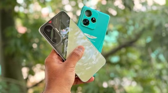 پوکو F7 یا ریلمی جی تی 7؛ کدام گوشی میان‌رده ارزش خریدن را دارد؟