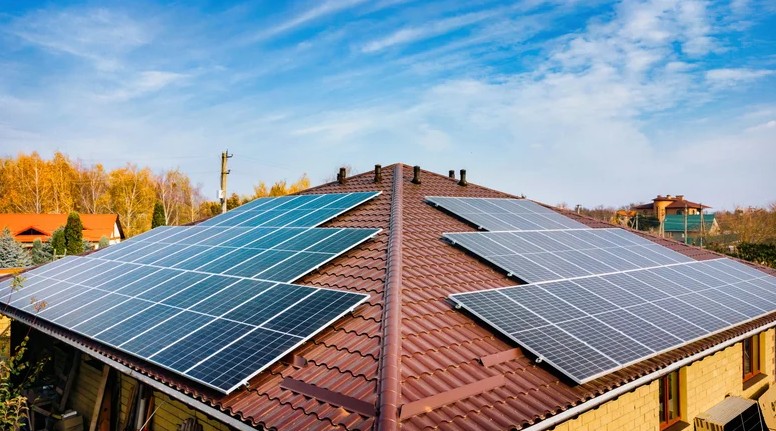 خطوط شبکه در پنل‌های خورشیدی چه کاری انجام می‌دهند؟