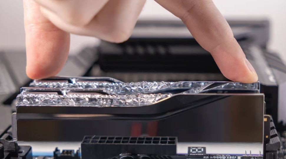 این نشانه‌های احتمالی می‌گویند رم شما خراب شده است!