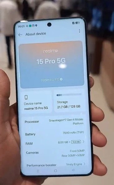 تصویر زنده از ریلمی 15 پرو، دوربین دوگانه اصلی و فوق عریض 50 مگاپیکسلی را تایید می‌کند