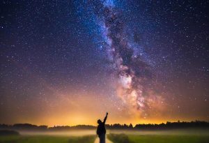 کهکشان راه شیری ممکن است توسط ۱۰۰ کهکشان پنهان احاطه شده باشد