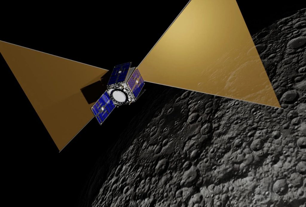 اخترشناسان به دنبال کشف اسرار اولیه جهان از سمت دور ماه!