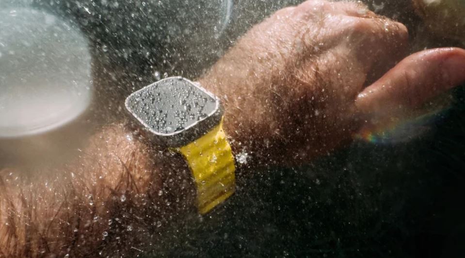 حفره های کنار اپل واچ چه کاربردی دارند؟!