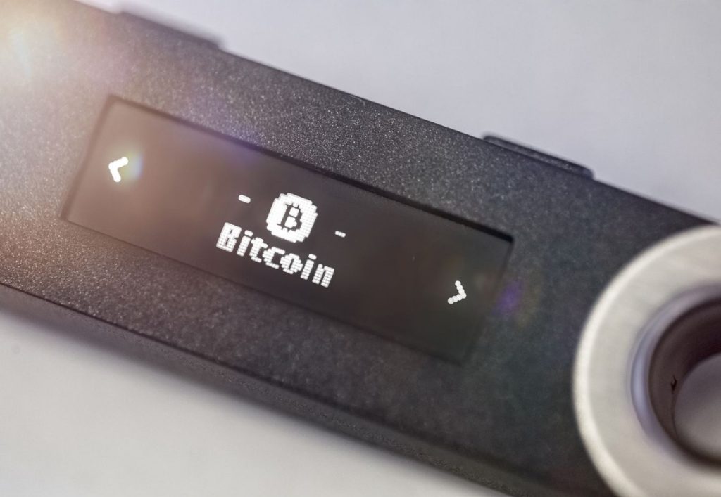 اهمیت ذخیرهسازی سرد در صرافیهای ارز دیجیتال