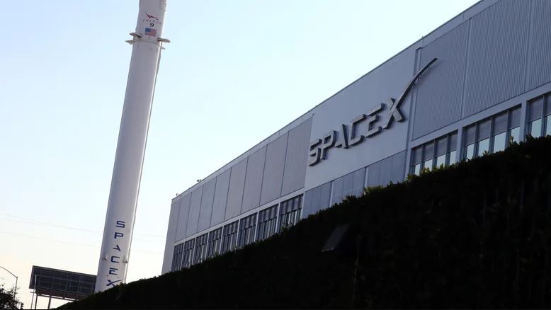 مالک این ۷ شرکت بزرگ ایلان ماسک است!