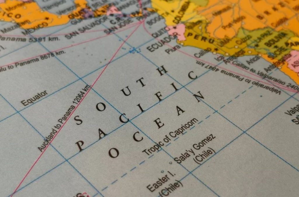 چرا بیشتر پروازها از آسمان اقیانوس آرام جنوبی دوری می‌کنند؟