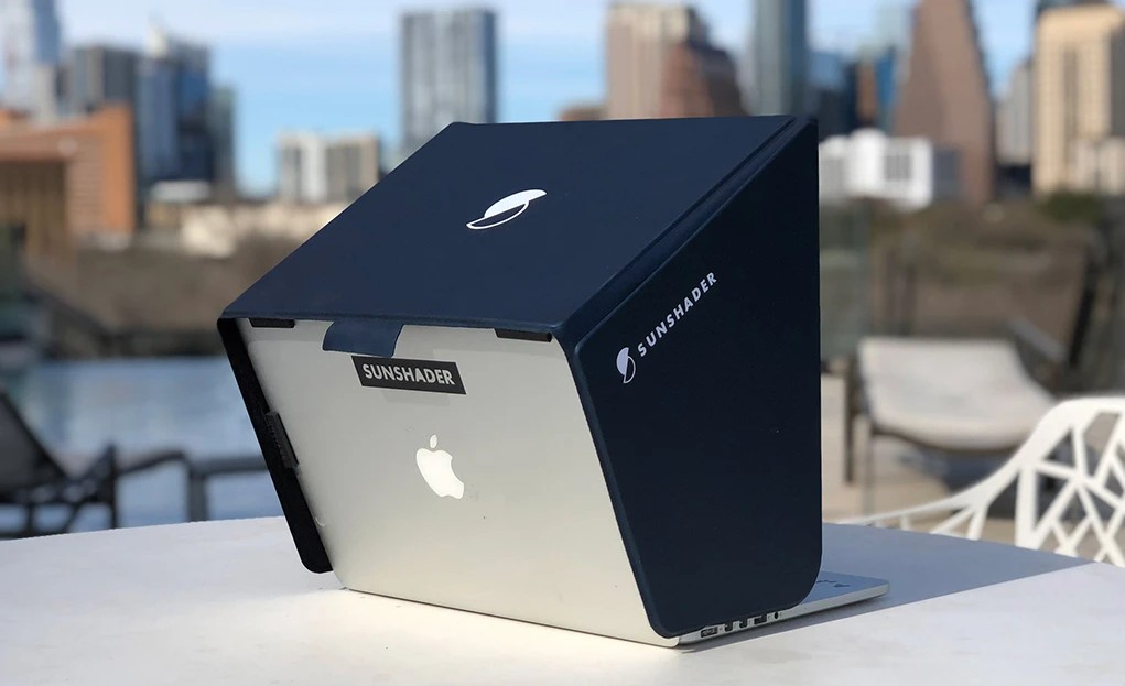 آیا نور مستقیم خورشید می‌تواند به لپ‌تاپ شما آسیب برساند؟