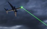 چرا لیزرهای دستی برای هواپیماها خطرناکند؟