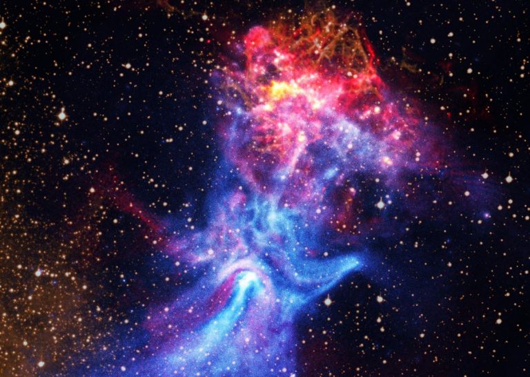 "دست کیهانی خدا" عجیب‌تر شد!