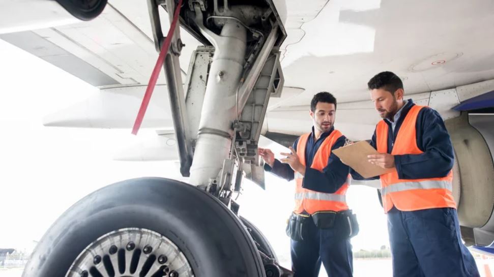 کدام هواپیمای مسافربری بزرگترین بال را دارد؟