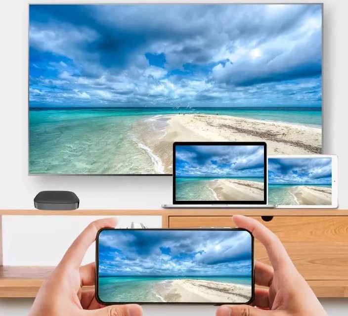 ۵ چیزی که هرگز نباید به پورتهای USB تلویزیون خود وصل کنید!