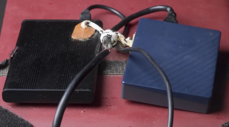 ۵ چیزی که هرگز نباید به پورتهای USB تلویزیون خود وصل کنید!