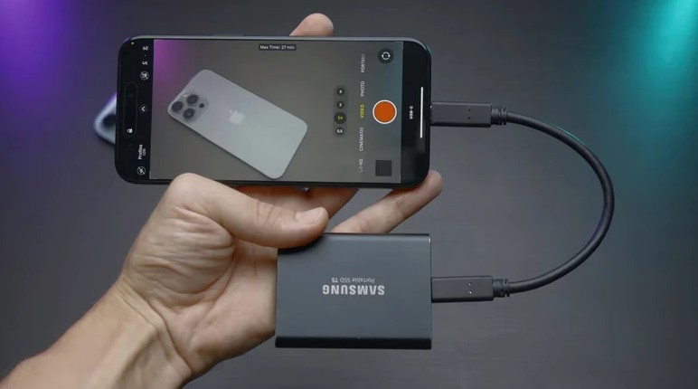 این ۵ چیز را هرگز به پورت USB گوشی خود وصل نکنید!