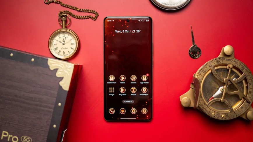 نسخه ویژه بازی تاج و تخت ریلمی ۱۵ پرو با طراحی تغییر رنگ دهنده معرفی شد!