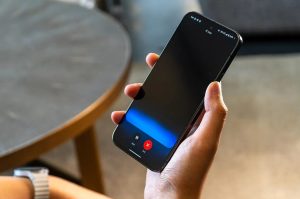 پیش‌بینی LSE: نسل آلفا تا سال ۲۰۲۸ به جای کیبورد از صدا استفاده خواهند کرد!