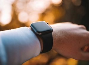 چگونه اپل واچ خود را (بدون دکمه پاور) ریستارت کنیم؟!