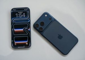 اپل به عرضه سالانه آیفونها پایان میدهد!