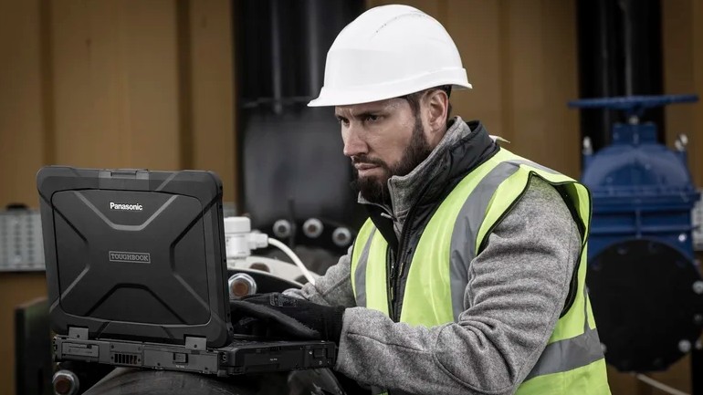 کدام شرکت بادوام‌ترین لپ‌تاپ‌های جهان را می‌سازد؟!