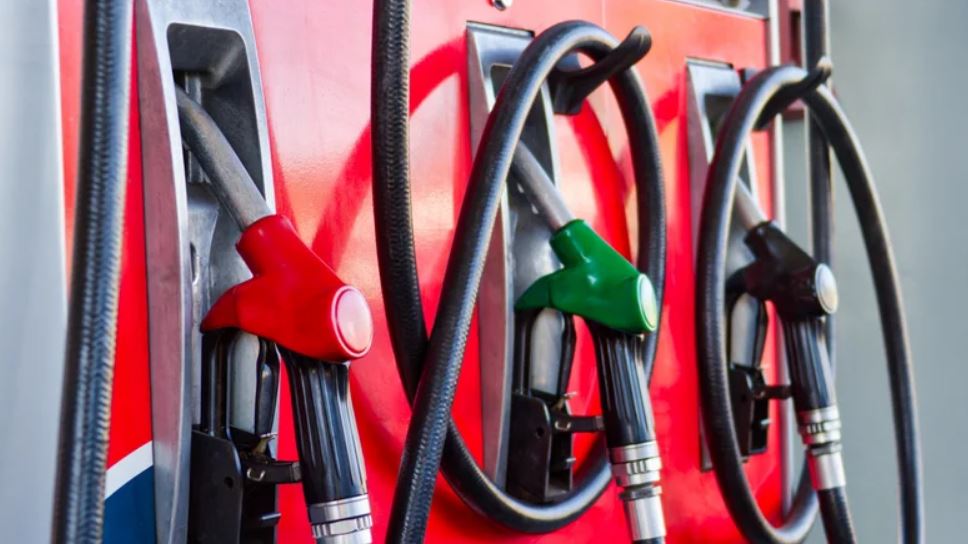 بررسی ۱۴ افسانه‌ درباره‌ خودروها که احتمالاً شنیده‌اید!