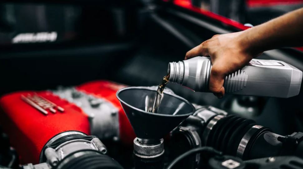 بررسی ۱۴ افسانه‌ درباره‌ خودروها که احتمالاً شنیده‌اید!