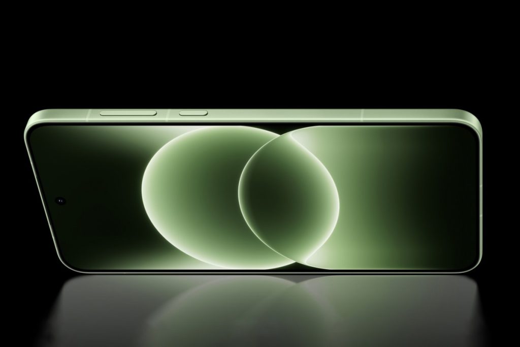 وان پلاس ۱۵ آر معرفی شد؛ همان ایس 6T با کمی تغییرات!