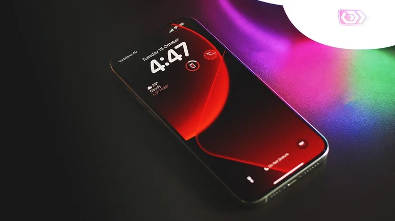 چرا گوشیهای اندرویدی (معمولاً) ارزانتر از آیفون هستند؟