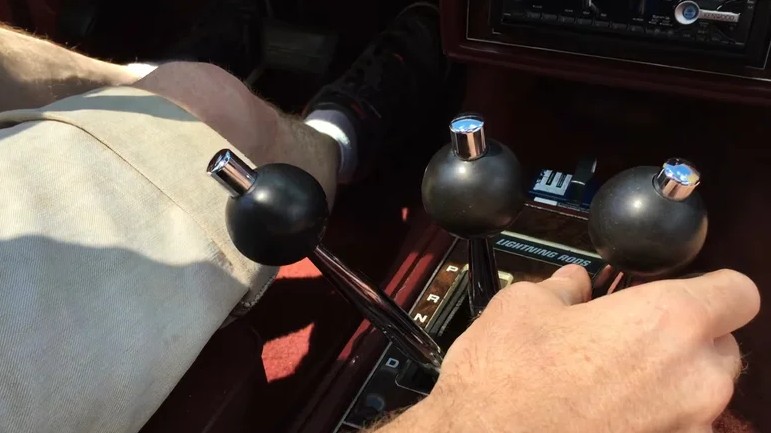 ۶ مورد از جذاب‌ترین سردنده‌ها در خودروهای کلاسیک!