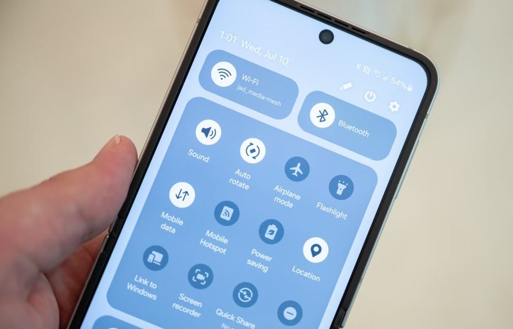 آیا خاموش کردن وای‌فای و بلوتوث واقعاً در مصرف باتری صرفه‌جویی می‌کند؟!