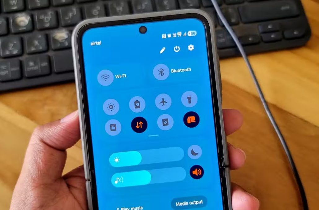 آیا خاموش کردن وای‌فای و بلوتوث واقعاً در مصرف باتری صرفه‌جویی می‌کند؟!