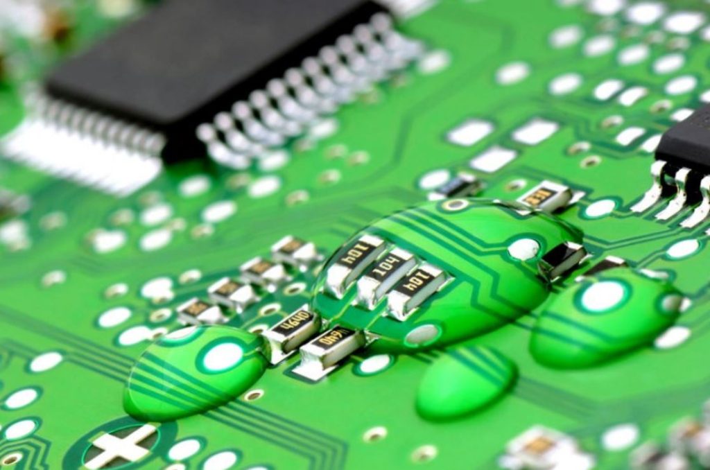 راز ضدآب شدن گوشی‌های مدرن؛ از مدل‌های معمولی تا گوشی‌های تاشو