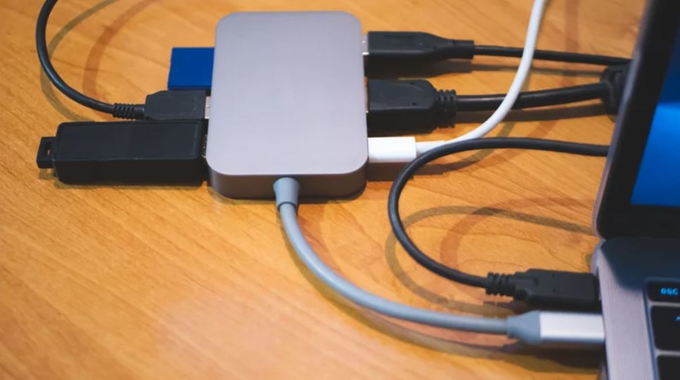 هرگز این ۵ دستگاه را به هاب USB وصل نکنید!