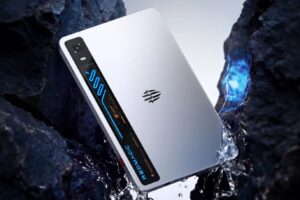 جزییات گیمینگ تبلت ۵ پرو رد مجیک؛ دو پورت USB-C، باتری ۸۳۰۰ میلی‌آمپرساعتی و شارژ ۸۰ واتی!